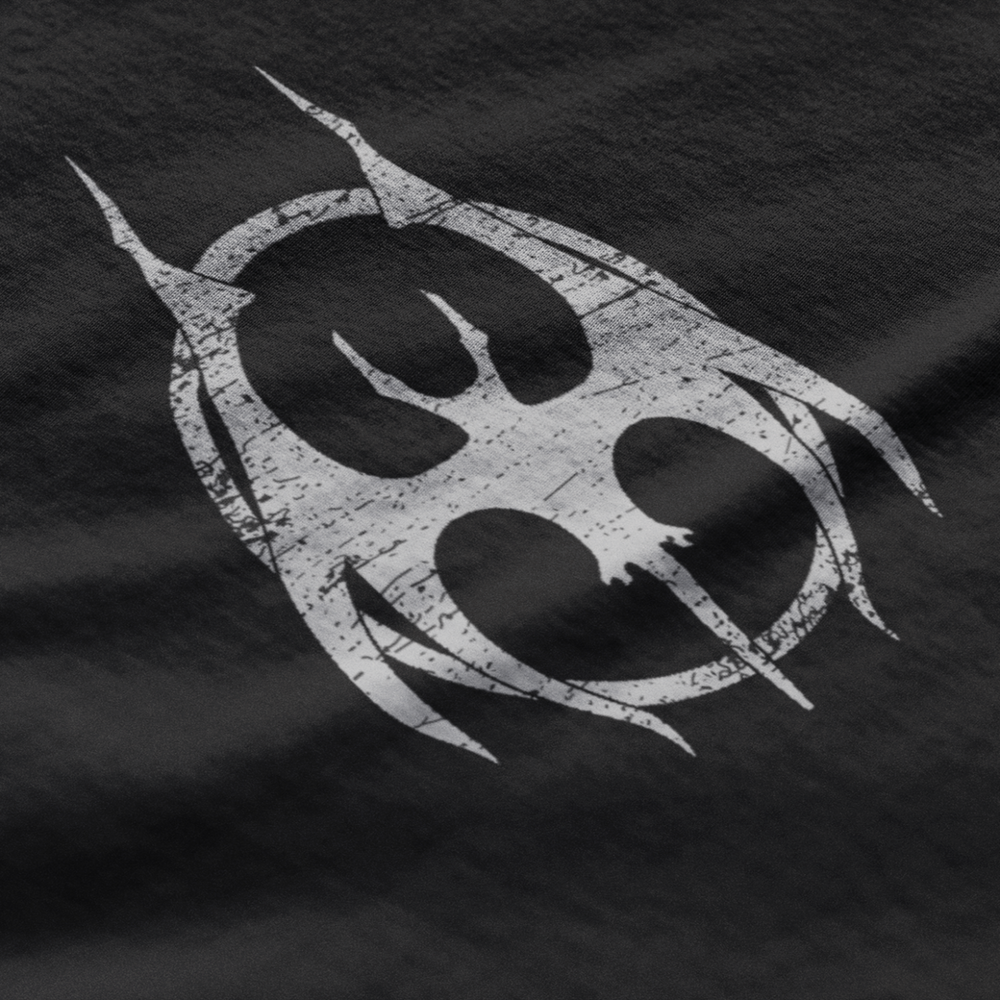 
                      
                        AdventureQuest Faction Vampire Clan - T-Shirt
                      
                    